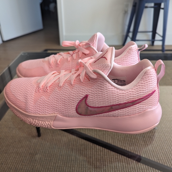 Nike Zoom Live 2 Kay Yow Pink Breast Cancer Awareness AJ7721-605 Sz 13 Rare USA - Picture 3 of 14